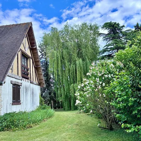 Semesterbostad Lovely 1 Hour From Paris, 30 Minutes From Giverny *