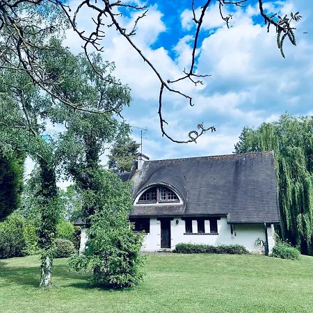 Lovely 1 Hour From Paris, 30 Minutes From Giverny Semesterbostad *
